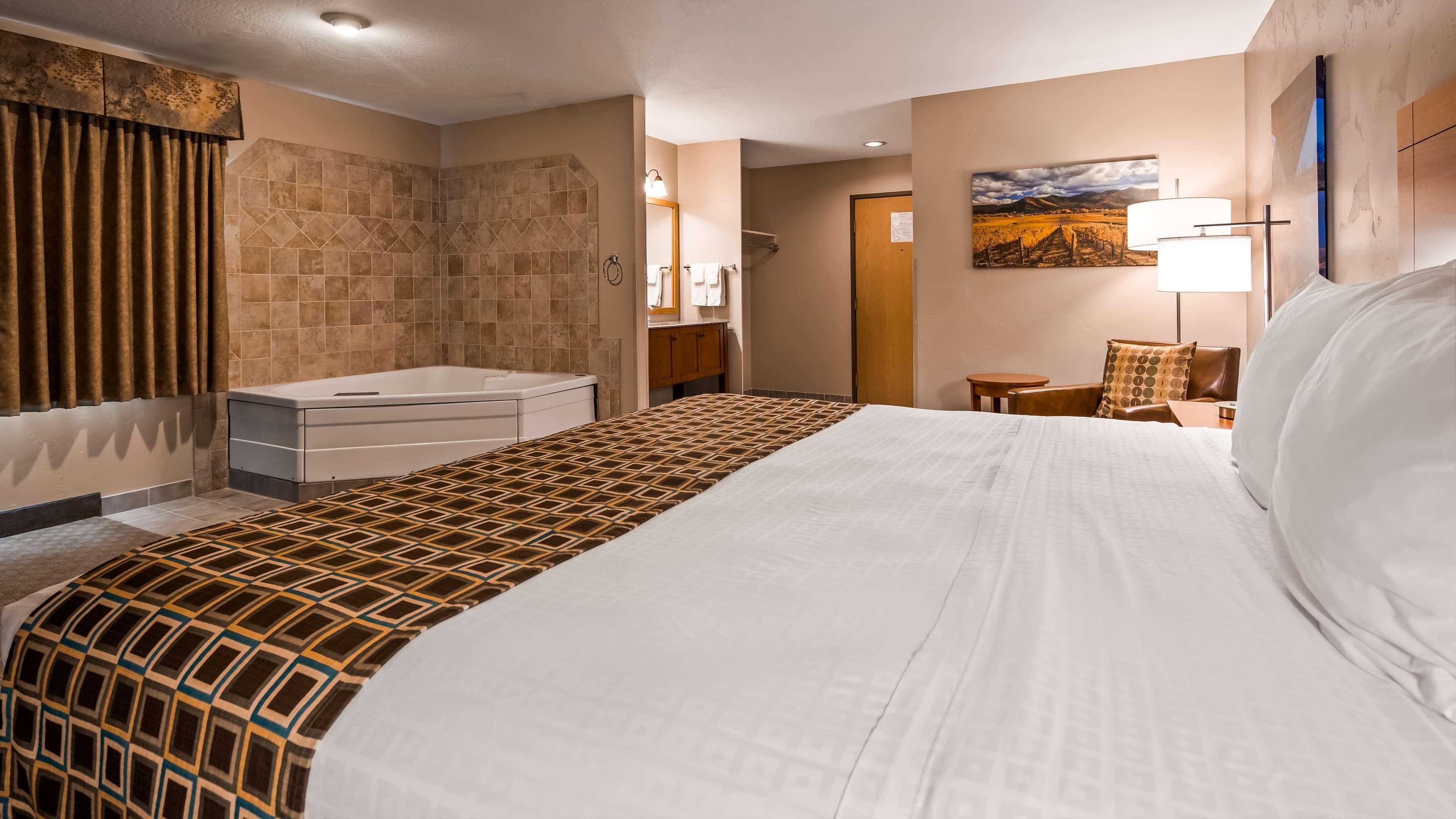 Best Western Inn At The Rogue Rogue River Екстер'єр фото