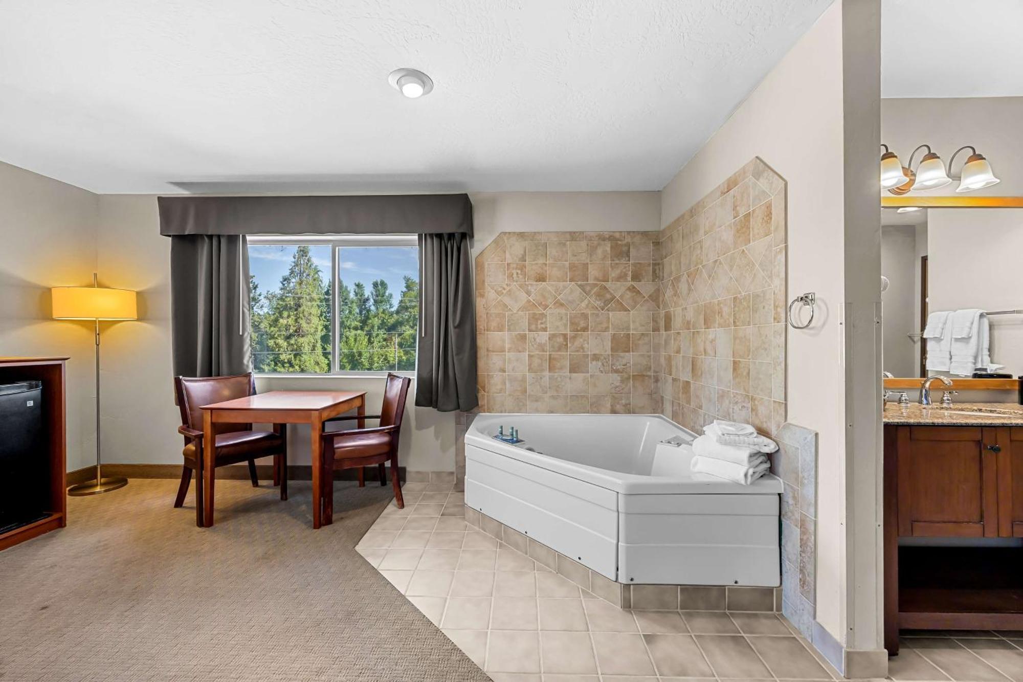 Best Western Inn At The Rogue Rogue River Екстер'єр фото