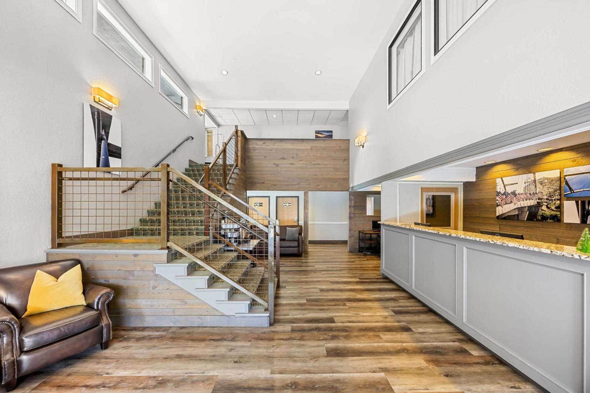 Best Western Inn At The Rogue Rogue River Екстер'єр фото