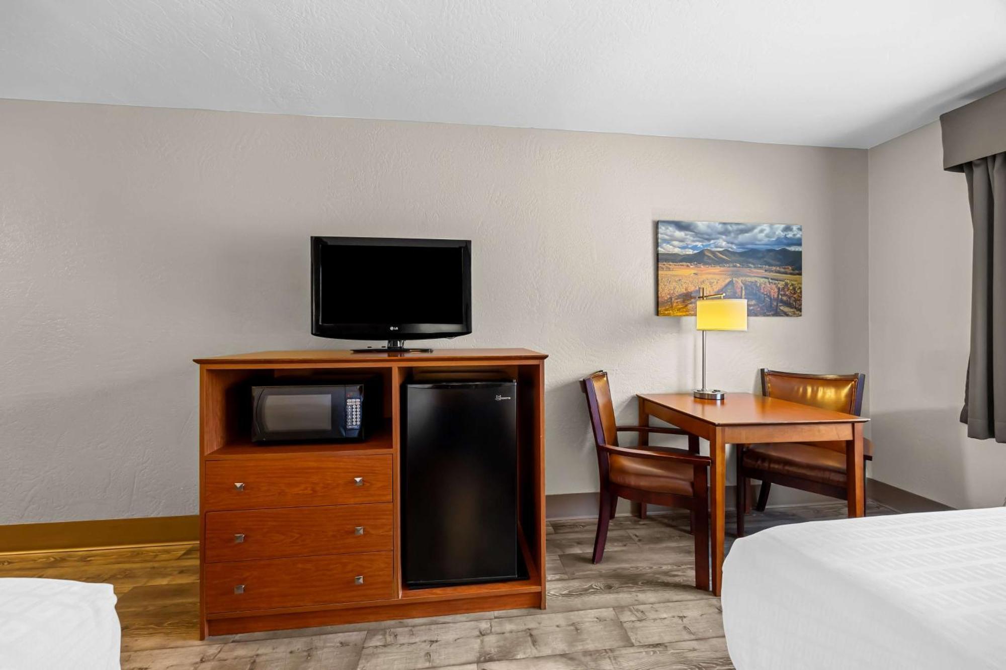 Best Western Inn At The Rogue Rogue River Екстер'єр фото